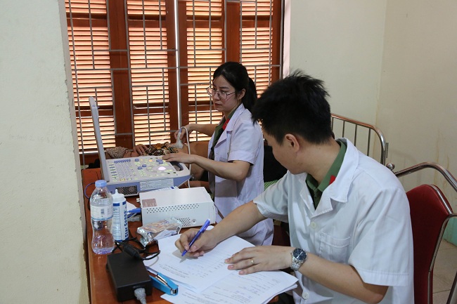 Một số hoạt động khám bệnh cho người dân