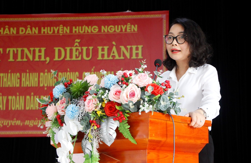 Lãnh đạo Huyện ủy Hưng Nguyên đề nghị các cấp, ngành… thực hiện tốt các nhiệm vụ trọng tâm trong Tháng hành động phòng, chống ma tuý 