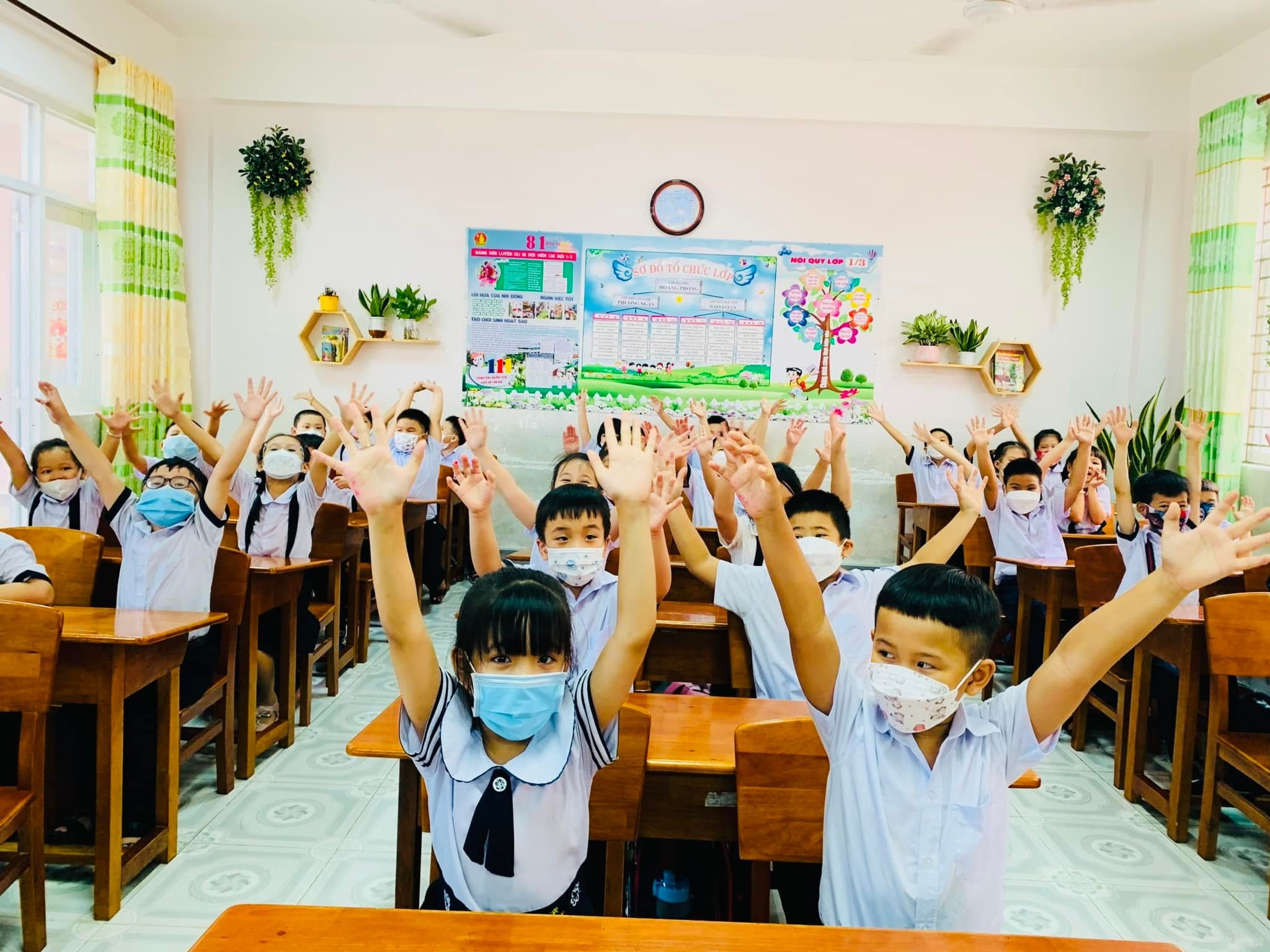 HS Trường Tiểu học Nguyễn Thái Học (TP. Vũng Tàu) hứng khởi trong giờ học.