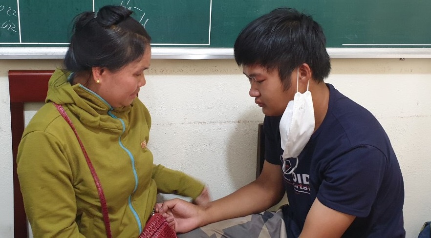 Anh Vi Văn Liễu gặp lại người thân của mình sau 10 năm thất lạc