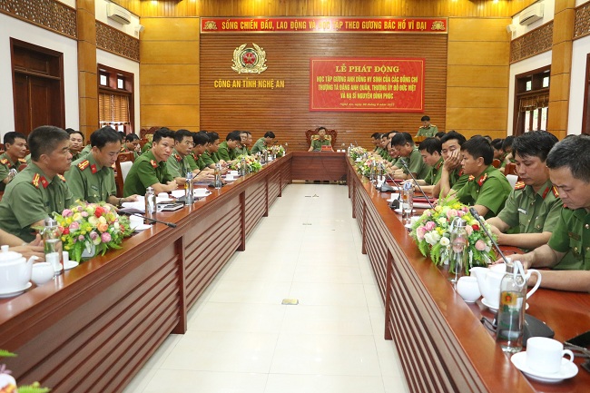 Toàn cảnh buổi lễ phát động