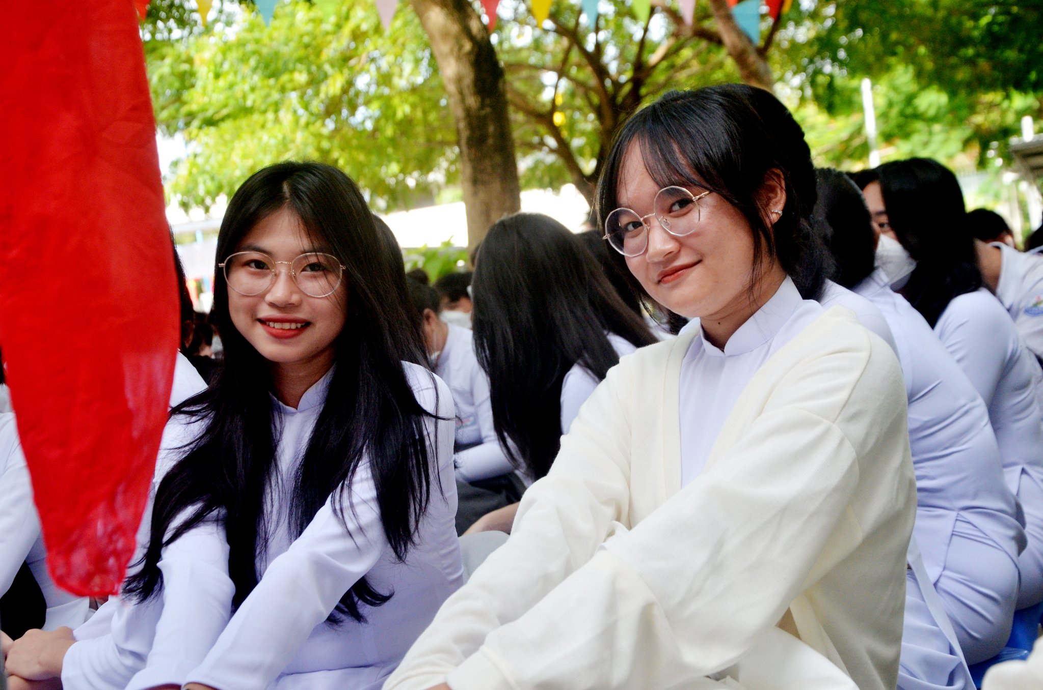 Học sinh trường THPT Võ Thị Sáu (huyện Đất Đỏ) vui tươi trong lễ khai giảng năm học mới 2022-2023