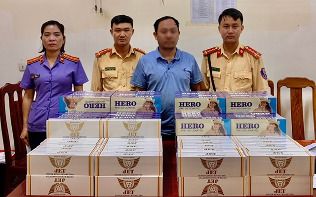 Nguyễn Văn Mười và tang vật 