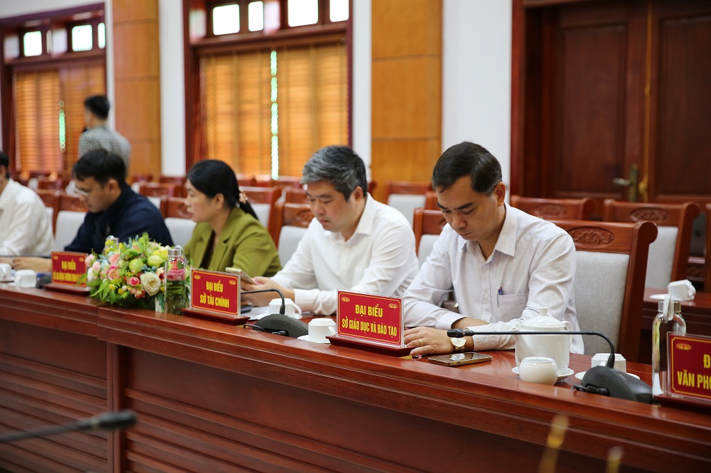 Các đại biểu tham dự Hội nghị tại điểm cầu Công an Nghệ An 