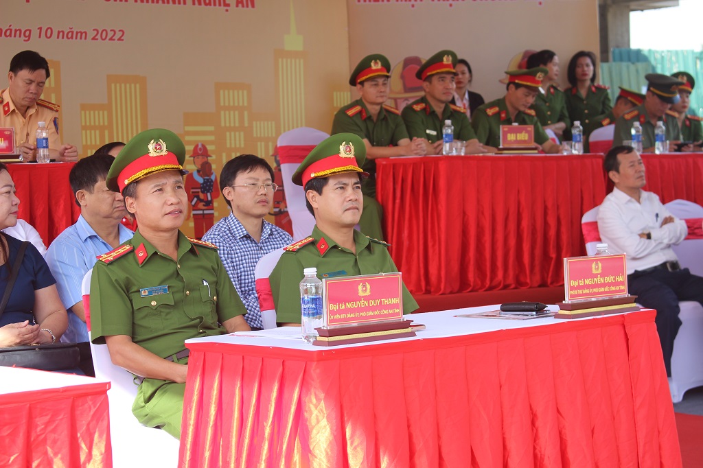 Các đại biểu tham dự buổi diễn tập