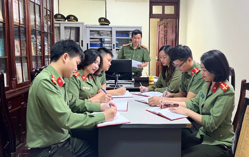 Chỉ huy Đội Pháp chế và quản lý khoa học quán triệt nhiệm vụ chuyên môn đến cán bộ, chiến sĩ 