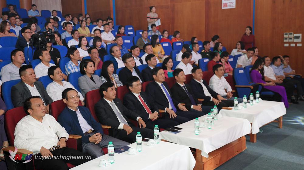 Các đại biểu tham dự buổi Lễ -Ảnh: Truyền hình Nghệ An 