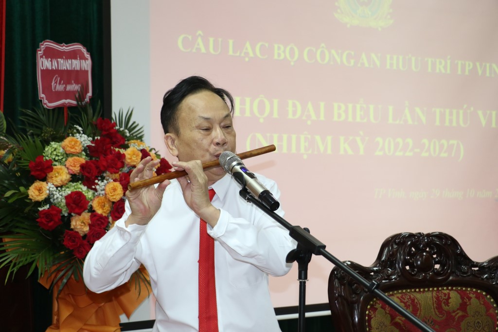 Tiết mục văn nghệ chào mừng Đại hội  