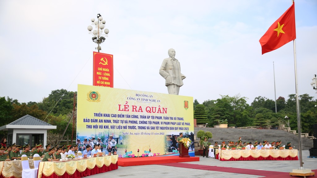 Quang cảnh Lễ ra quân