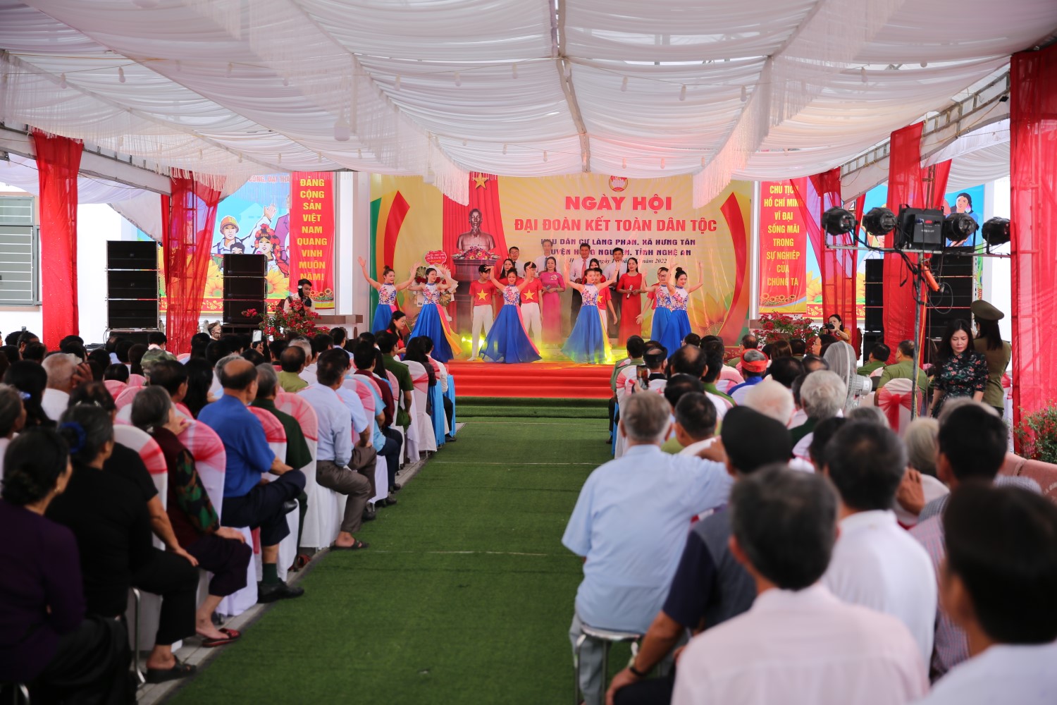 Toàn cảnh Ngày hội
