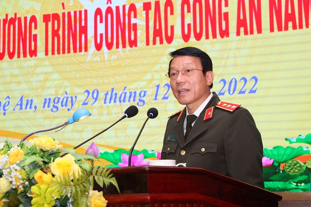 Đồng chí Thượng tướng Lương Tam Quang - Uỷ viên Ban Chấp hành Trung ương Đảng, Thứ trưởng Bộ Công an phát biểu chỉ đạo Hội nghị