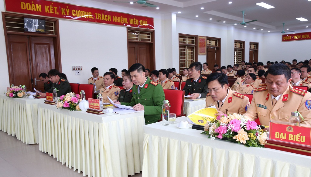 Các đại biểu dự Hội nghị