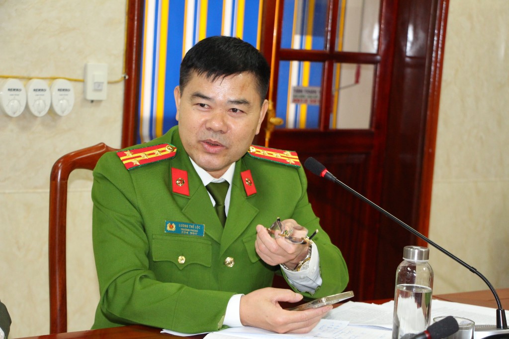 Lãnh đạo Phòng Cảnh sát QLHC về TTXH phát biểu tại buổi làm việc