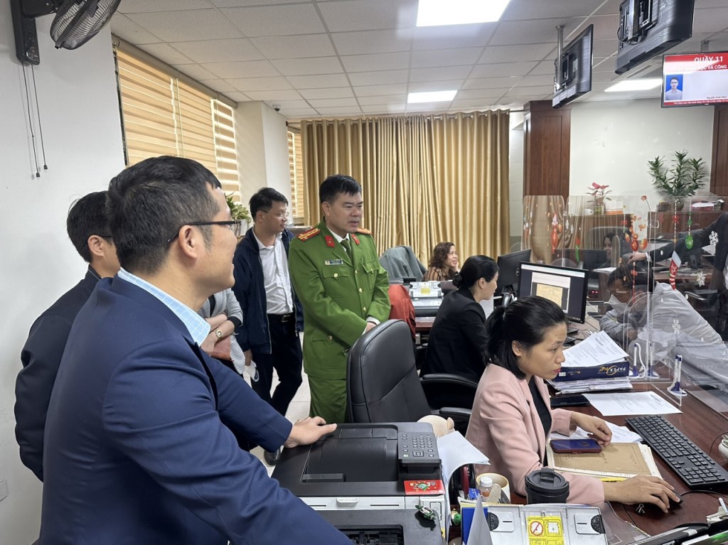 Kiểm tra, khảo sát nhằm kịp thời đánh giá kết quả thực hiện các phương thức sử dụng thông tin về cư trú phục vụ giải quyết thủ tục hành chính