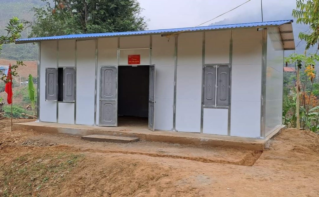 Những ngôi nhà mới xây dựng đảm bảo 3 cứng: Nền cứng; Khung, tường cứng; Mái cứng