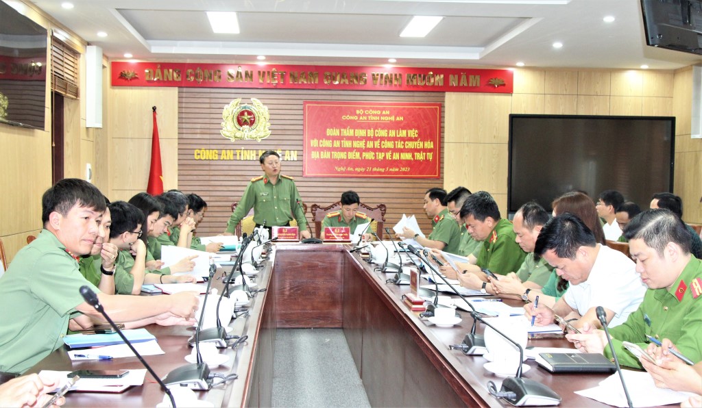 Toàn cảnh buổi làm việc