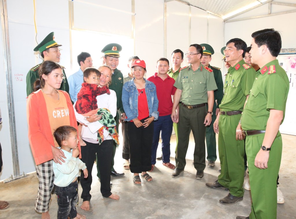 Với tinh thần trách nhiệm và sự vào cuộc quyết liệt của cấp ủy, chính quyền cấp huyện, đặc biệt là lực lượng Công an ngôi nhà của bà con đã hoàn thành đúng tiến độ