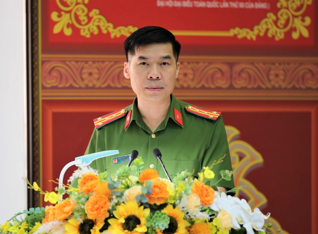 Đồng chí Đại tá Cao Minh Huyền đã gửi lời tri ân và cảm ơn chân thành, sâu sắc nhất Ban Thường vụ, Lãnh đạo Công an tỉnh, lãnh đạo, cán bộ chiến sĩ Công an các đơn vị, địa phương trong Công an Nghệ An
