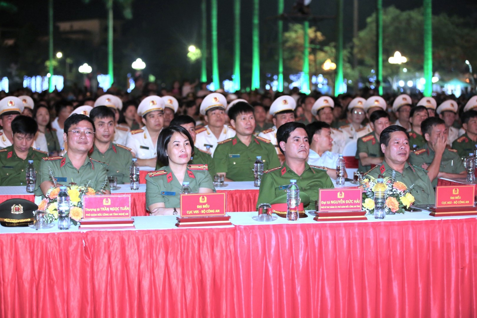 Các đại biểu dự lễ