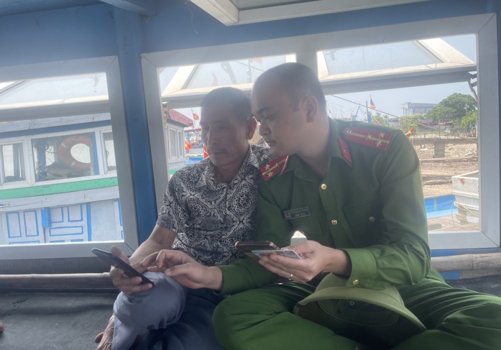 Huyện Diễn Châu là đơn vị đã hoàn thành việc thu nhận hồ sơ CCCD cho 100% công dân đủ điều kiện trên địa bàn