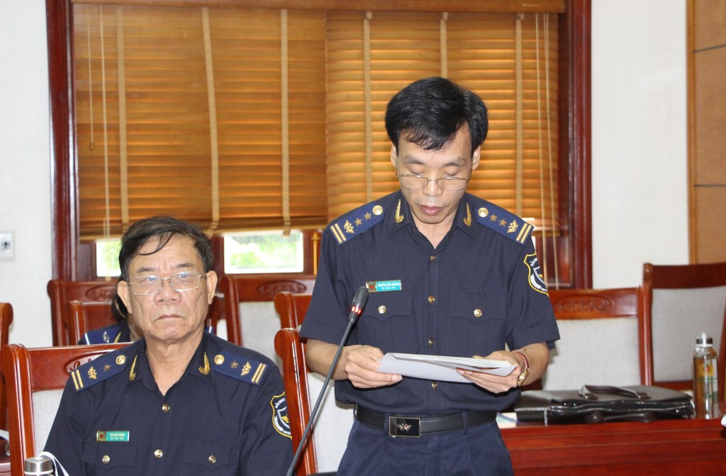 Các lực lượng đã đưa ra các tham luận để tập trung làm rõ về tình trạng mua bán, vận chuyển trái phép VK, VLN, CCHT và pháo qua biên giới, phương thức, thủ đoạn của tội phạm; phương pháp, nội dung phối hợp phòng ngừa, đấu tranh