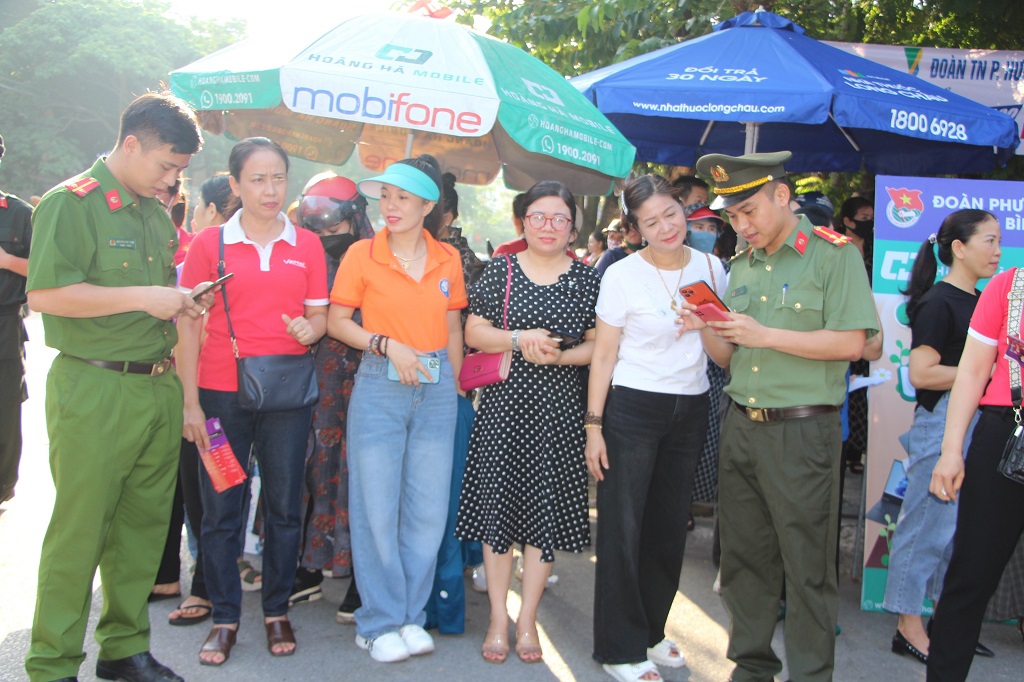 Các Tổ thanh niên xung kích 