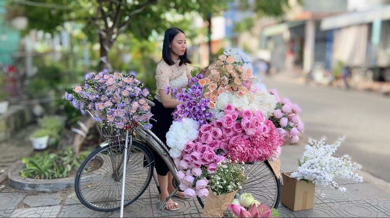 Bạn trẻ Bà Rịa-Vũng Tàu bắt trend xe chở Thu Hà Nội