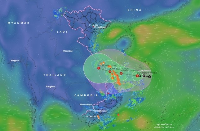Áp thấp nhiệt đới gây mưa lớn khắp miền Trung, Tây Nguyên, Nam Bộ.