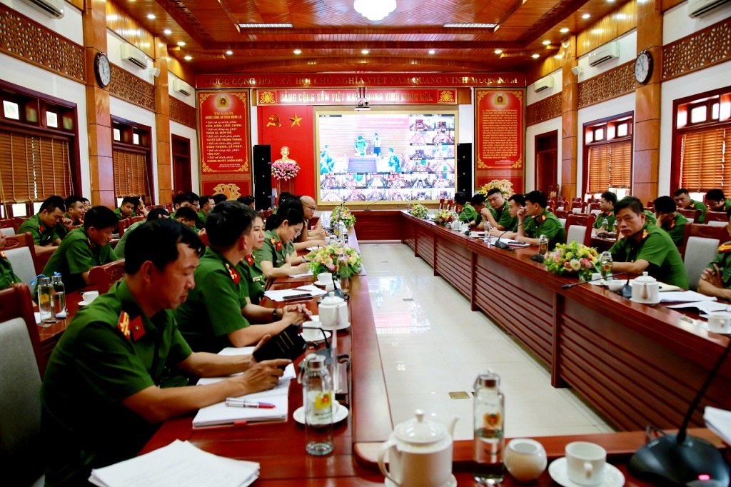 Hội nghị được tổ chức theo hình thức trực tuyến