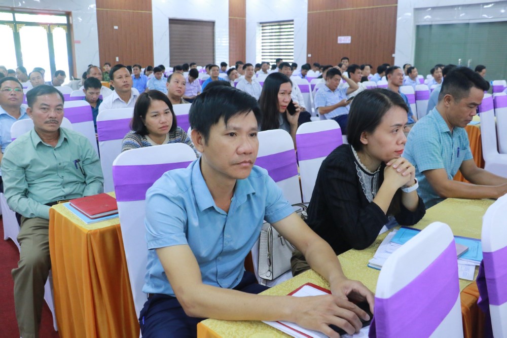 Sau 10 ngày, 480 học viên đã được tìm hiểu nhiều chuyên đề quan trọng về công tác đảm bảo ANTT ở cơ sở