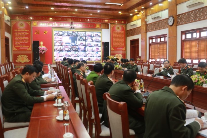 Hội thảo tổ chức trực tuyến đến điểm cầu Công an 63 tỉnh thành