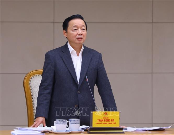 Phó Thủ tưởng Trần Hồng Hà phát biểu kết luận tại cuộc họp. Ảnh: TTXVN