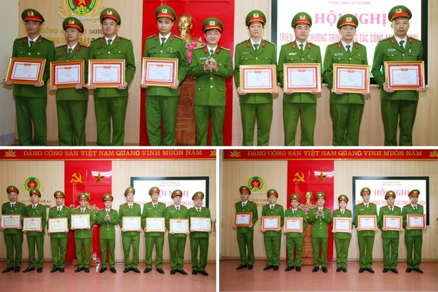 Trao thưởng các tập thể, cá nhân có thành tích xuất sắc trong năm 2023