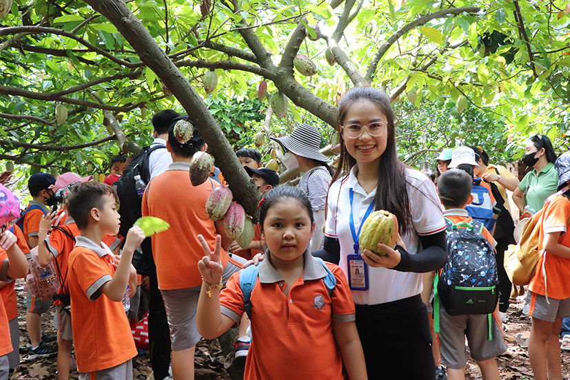 Học sinh Trường Quốc tế Singapore, TP.Vũng Tàu tham quan Binon Cacao.