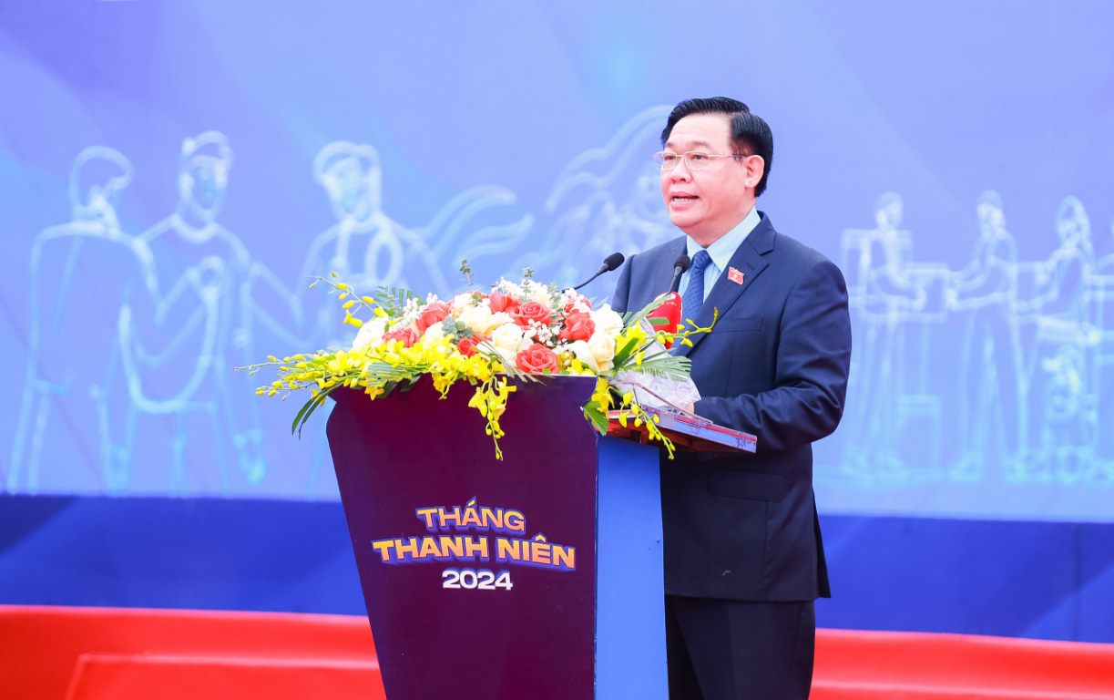 Thay mặt lãnh đạo Đảng, Nhà nước, Chủ tịch Quốc hội Vương Đình Huệ phát biểu động viên và giao nhiệm vụ cho tuổi trẻ cả nước