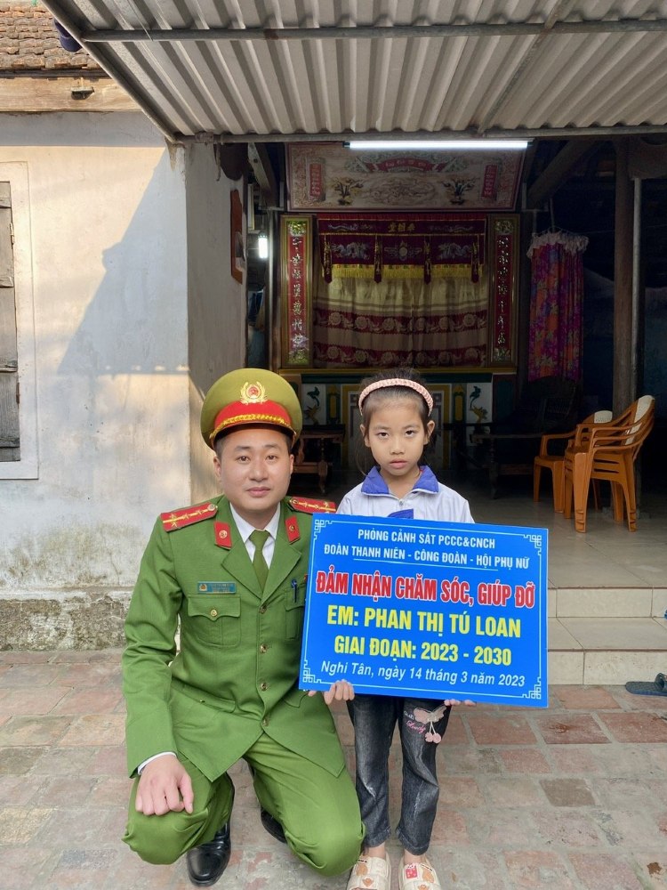 Đại úy Phạm Thanh Nam, Phó Đội trưởng, Bí thư Đoàn cơ sở Phòng Cảnh sát Phòng cháy chữa cháy và cứu nạn cứu hộ, Công an tỉnh Nghệ An: “Luôn xung kích, tình nguyện đi đầu trên tất cả lĩnh vực công tác để phấn đấu hoàn thành xuất sắc mọi nhiệm vụ được giao”
