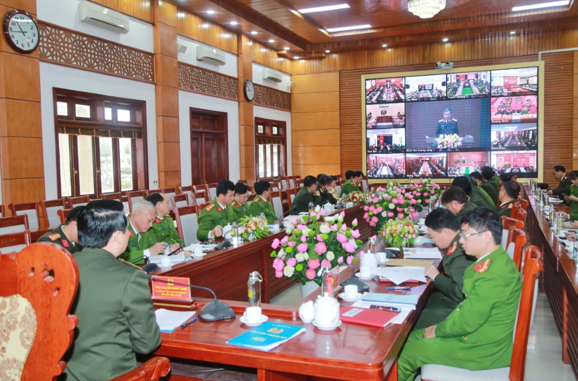 Tại điểm cầu Công an tỉnh Nghệ An