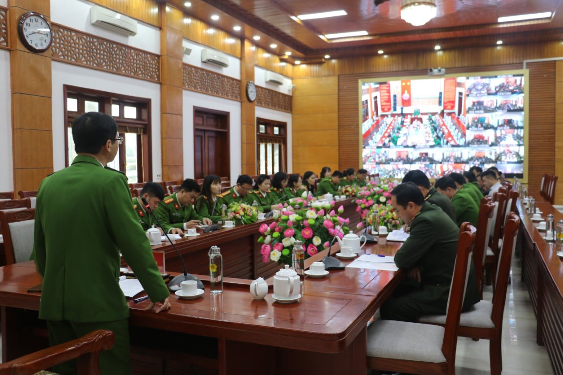 Hội nghị tổ chức trực tuyến, kết nối đến Công an xã, phường, thị trấn trên toàn tỉnh