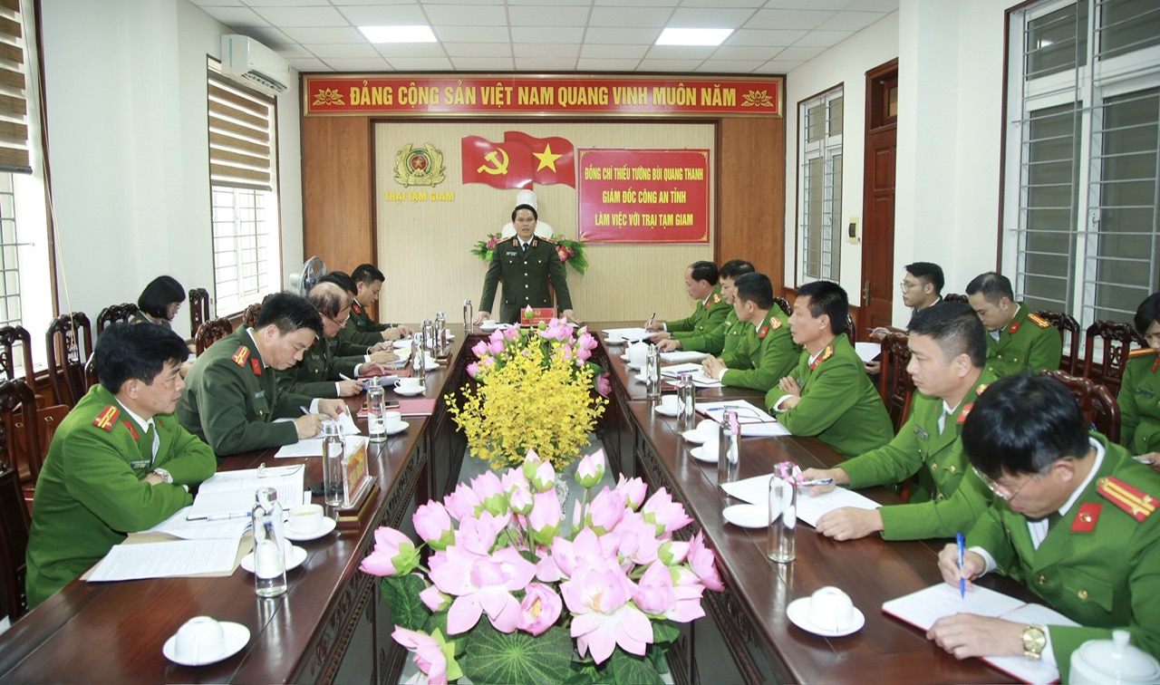 Toàn cảnh buổi làm việc