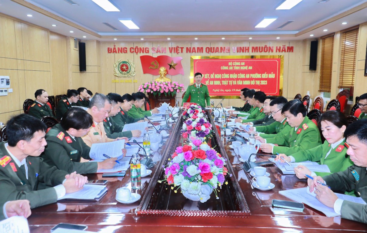 Toàn cảnh buổi làm việc