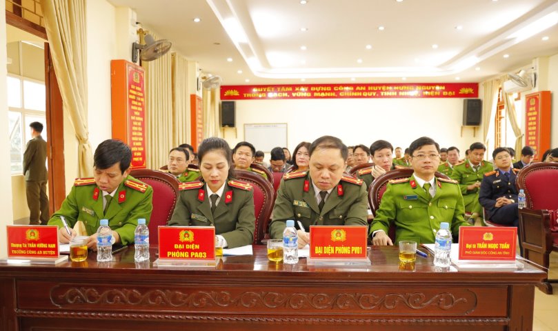 Các đại biểu dự Hội nghị