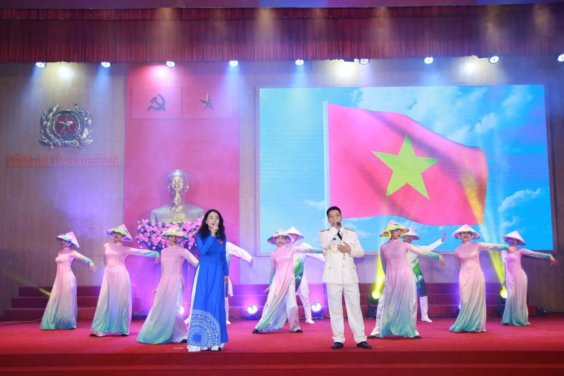 Văn nghệ chào mừng