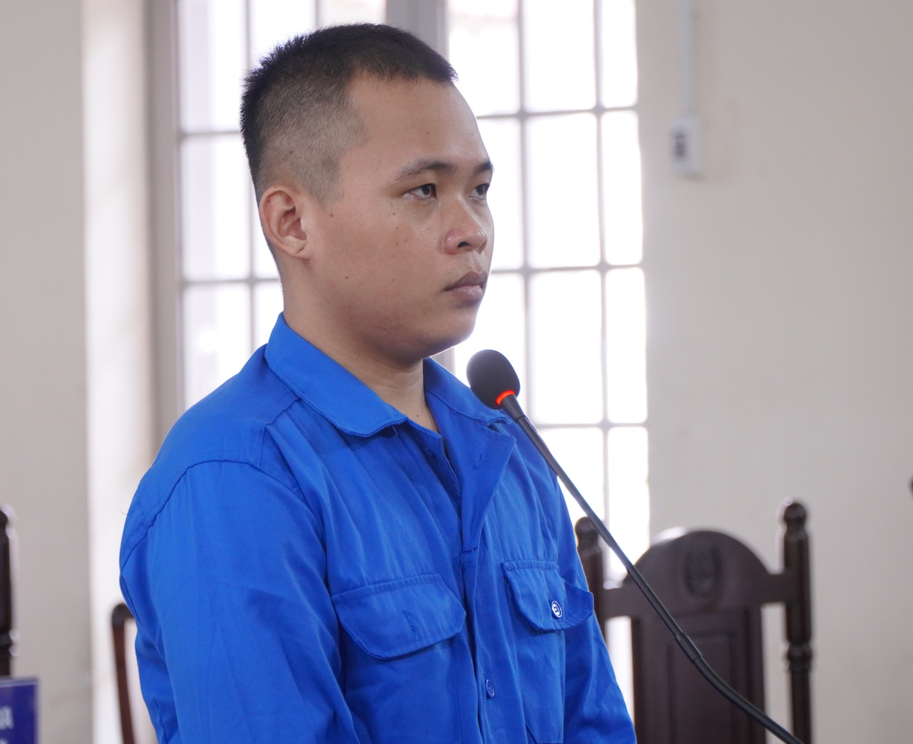 Bị cáo Trần Dĩ Khang tại phiên xét xử.