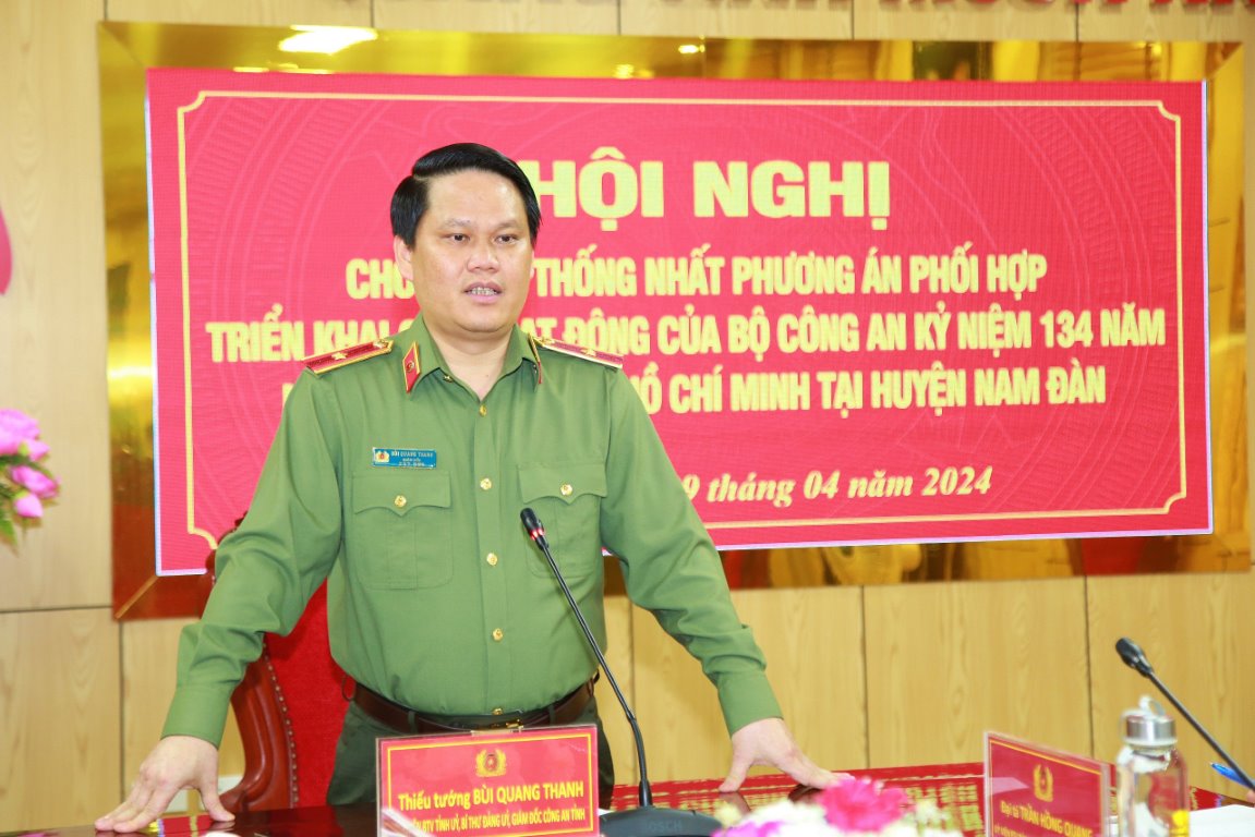 Đồng chí Thiếu tướng Bùi Quang Thanh, Ủy viên Ban Thường vụ Tỉnh ủy, Bí thư Đảng ủy, Giám đốc Công an tỉnh phát biểu