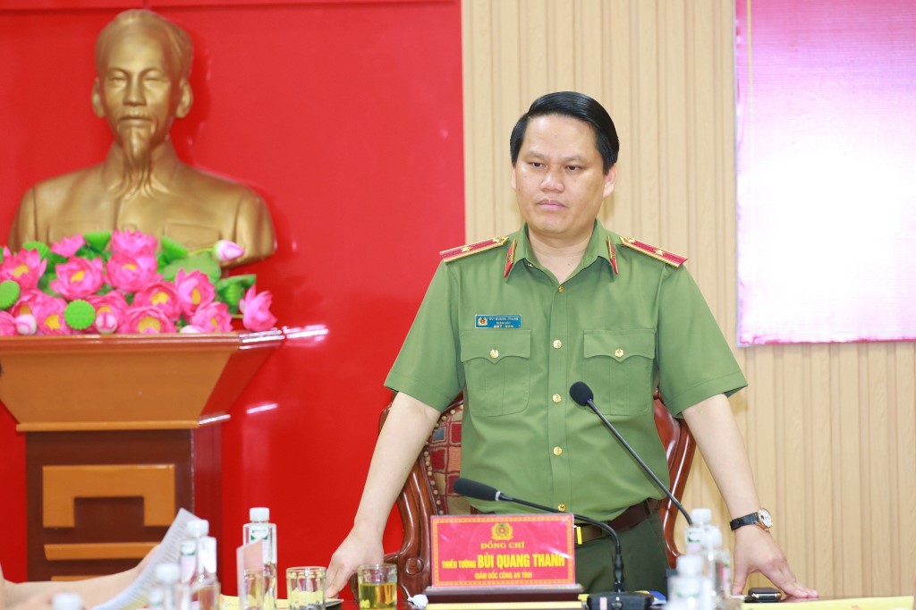 Đồng chí Thiếu tướng Bùi Quang Thanh, Giám đốc Công an tỉnh phát biểu chỉ đạo tại buổi làm việc