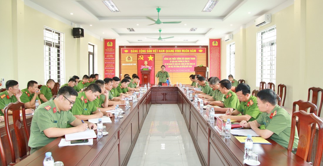 Toàn cảnh buổi làm việc