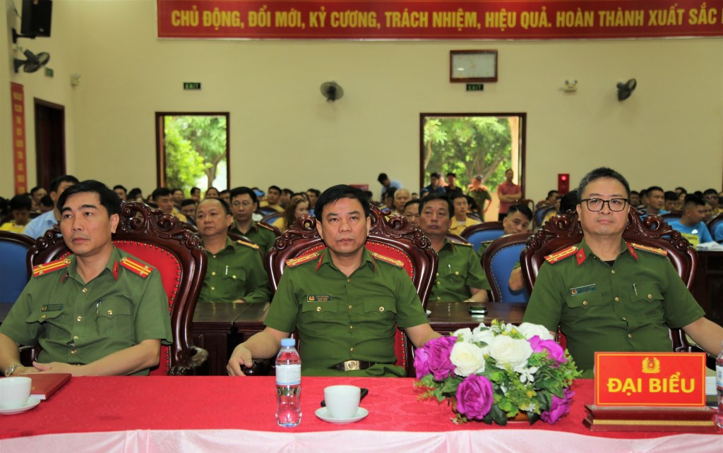 Các đại biểu dự Hội thi   