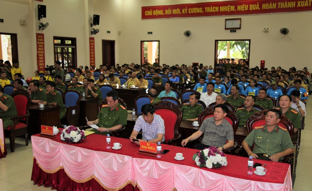 Tại Hội thi
