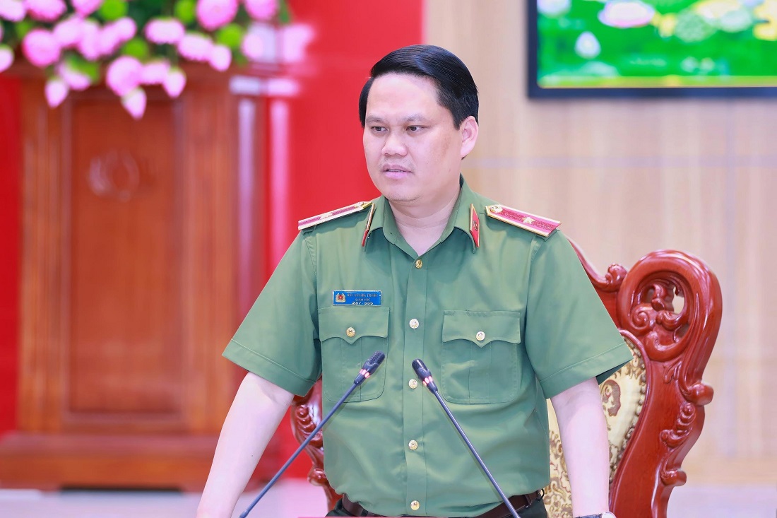 Đồng chí Thiếu tướng Bùi Quang Thanh, Giám đốc Công an tỉnh phát biểu chỉ đạo tại Hội nghị