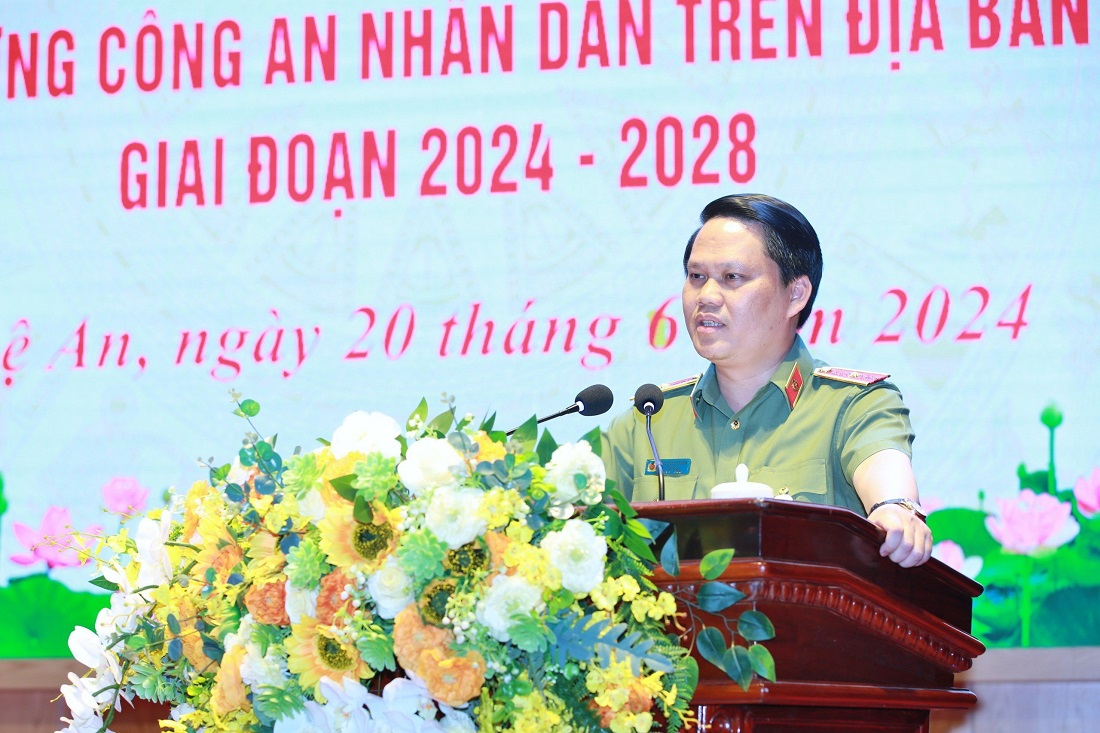 Đồng chí Thiếu tướng Bùi Quang Thanh - Ủy viên Ban Thường vụ Tỉnh ủy, Bí thư Đảng ủy, Giám đốc Công an tỉnh phát biểu kết luận